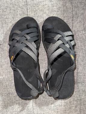 Teva Voya Strappy Women's Sandal size 9
